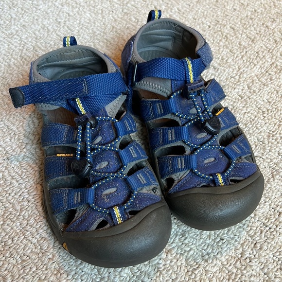 Kids' Keen Newport H2 Sandals - size 4 - Picture 1 of 7